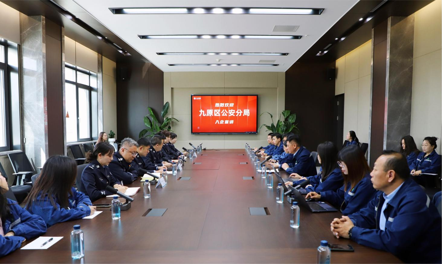 单晶硅，，，，，，，多晶硅